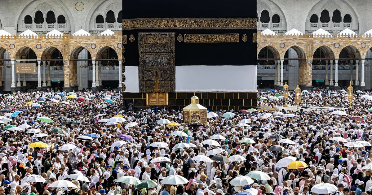 More than 300 Egyptians die from heat during Hajj pilgrimage in Saudi Arabia, diplomats say