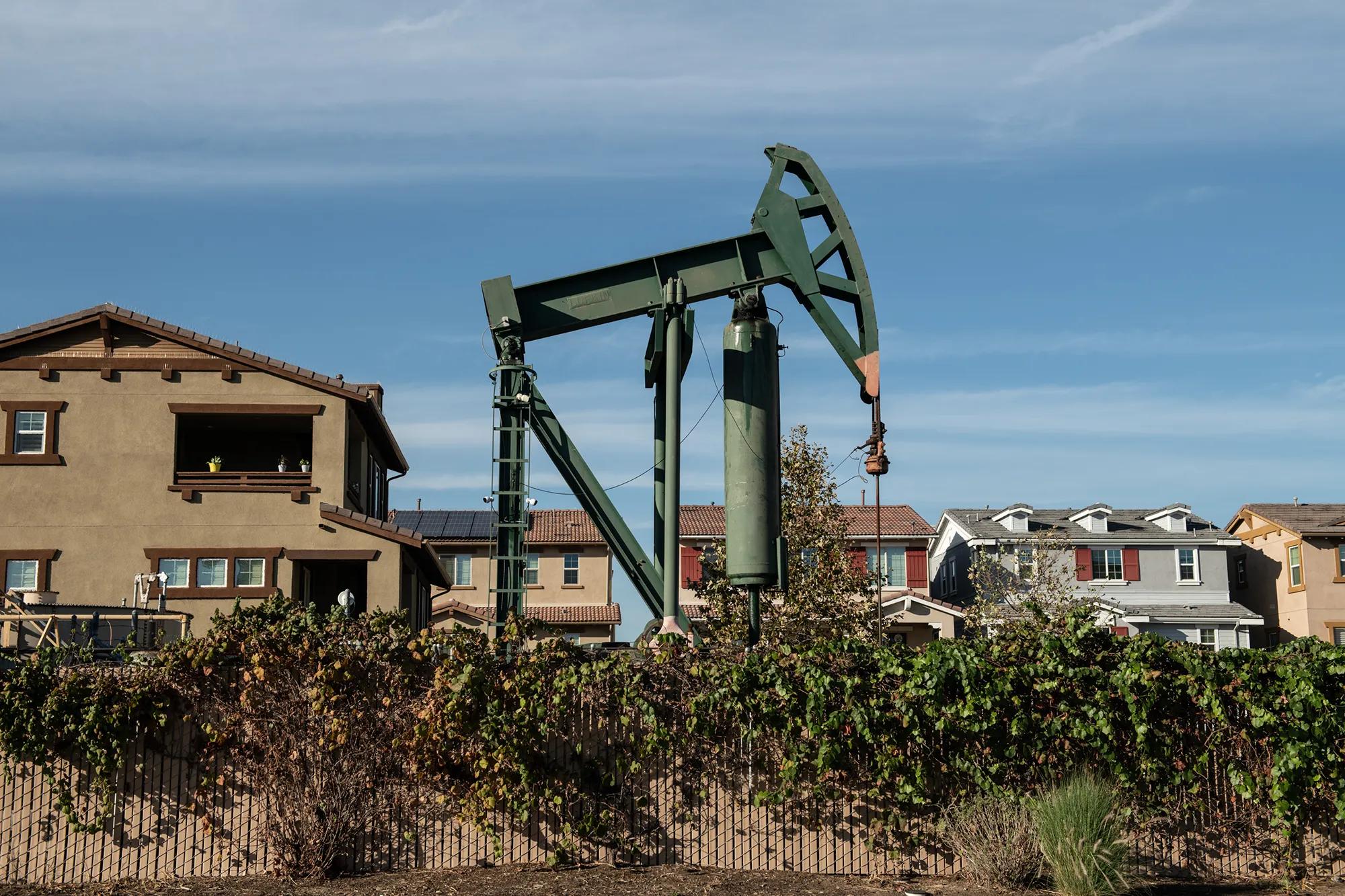 Controversial measure overturning oil well restrictions won’t be on California ballot