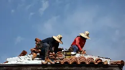 Workers are dying from extreme heat. Why aren't there laws to protect them?