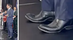 Ron DeSantis appears to be wearing extreme heel lifts and is having trouble walking in them | Boing Boing